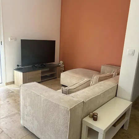 A 200m Des Plages. Апартаменты Фрежюс