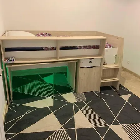 Appartement A 200m Des Plages. *